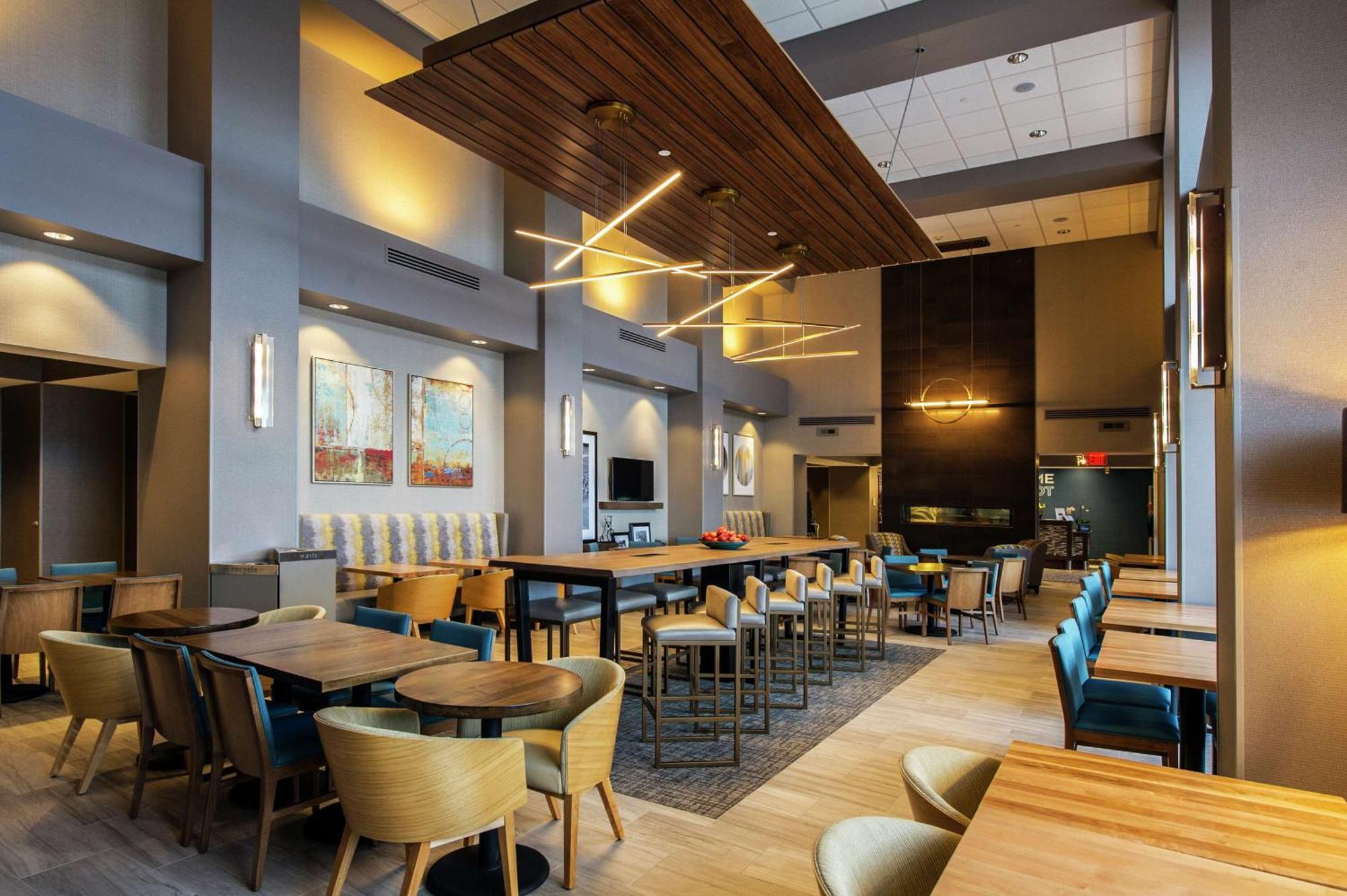 Hampton Inn & Suites/Foxborough/Mansfield Dış mekan fotoğraf